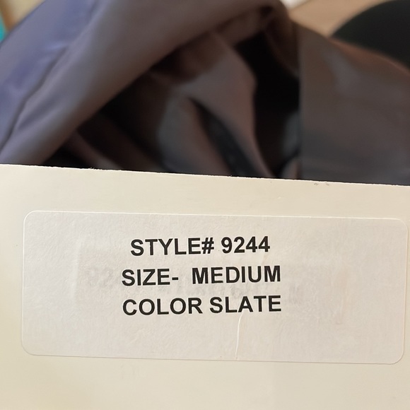 Satin shorts - Picture 4 of 5